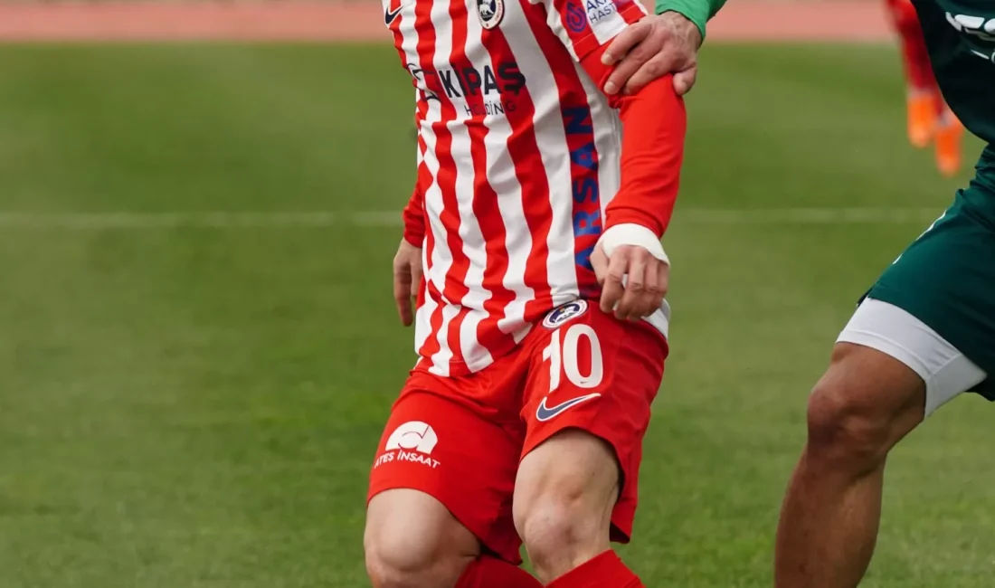 TFF 2. Lig’de Şampiyonluk Yarışı Kızıştı: İstiklalspor Liderlik Koltuğunu Kaptırdı!