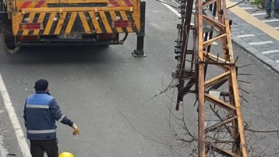 Andırın’da yürütülen altyapı çalışmalarıyla elektrik hatları yer altına taşındı, sokaklar