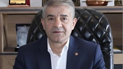 Şehir ekonomisinin bel kemiği yerel esnafın desteklenmesi gerektiğini vurgulayan Cuma