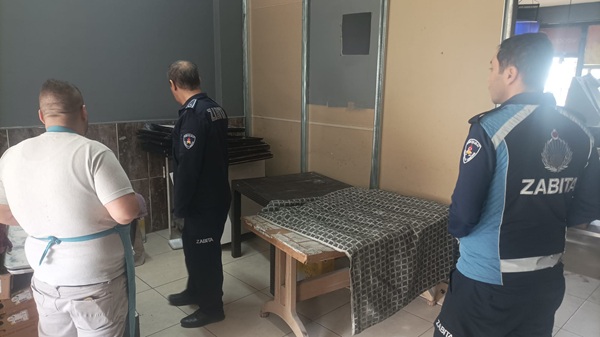 Onikişubat Belediyesi Zabıta ekipleri, Ramazan ayı dolayısıyla vatandaşların sağlıklı, güvenli