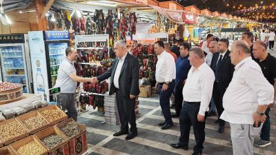 KMESOB Başkanı Ahmet Kuybu öncülüğündeki esnaf ve sanatkâr temsilcileri, Geleneksel