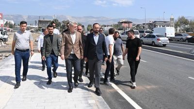 Şehir merkezinde tamamlanan ve devam eden yol yatırımlarını yerinde inceleyen
