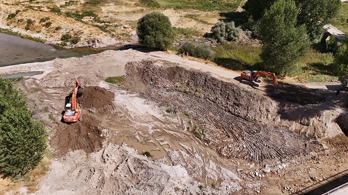 
Büyükşehir Belediyesi, Elbistan’ın Geçit Mahallesi’nde 51 yıldır bölgeye hizmet veren,