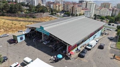 Necip Fazıl Kısakürek Kültür Merkezi ve meydan projesi kapsamında mevcut