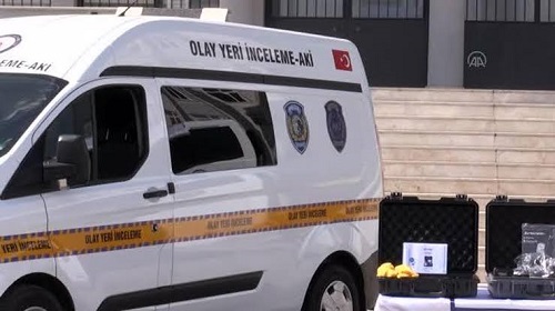 Olay, Kurtuluş Mahallesi 228. Sokak’tameydana geldi. Daha önce aralarında hakaret