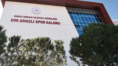 Denizli’de salon sporlarının en önemli merkezlerinden Çok Amaçlı Spor Salonunda
