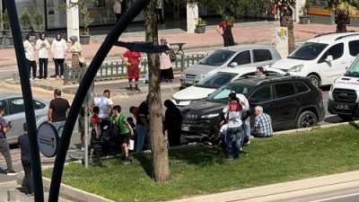 Kahramanmaraş’ta otomobil ile motosikletin karıştığı trafik kazasında 2 kişi yaralandı.
