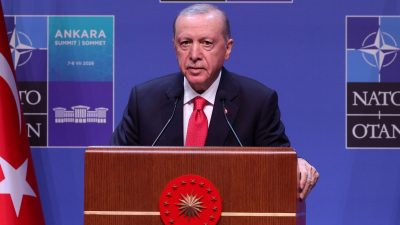 Cumhurbaşkanı Erdoğan başkanlığında toplanan kabine toplantısı sona erdi.