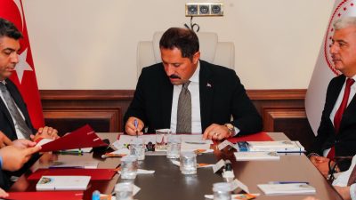 Hatay Valisi Mustafa Masatlı başkanlığında imzalanan protokolle, 2026 Yılı Hibe