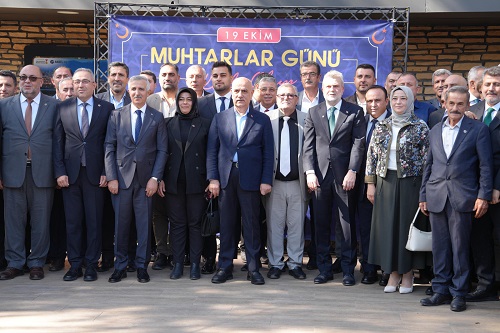 19 Ekim Muhtarlar Günü programında konuşan Büyükşehir Belediye Başkanı Fırat