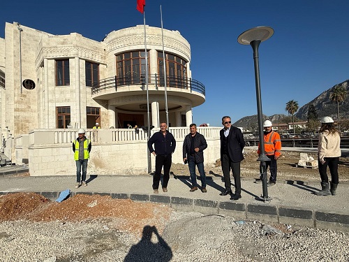 Enkazın gölgesinden prestij caddelerine… Antakya’nın yeniden doğuşunda sahadaki emeğiyle öne