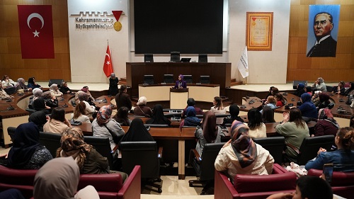 Büyükşehir Belediyesinin kadın üreticilere yönelik hayata geçirdiği Kahraman Kadın Üreticiler