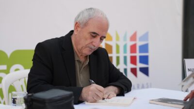 11. Uluslararası Kahramanmaraş Kitap Fuarı’nın sekizinci gününde şair Nurullah Genç,