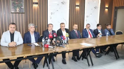 Yeniden Refah Partisi Kahramanmaraş teşkilatı, düzenlediği geniş katılımlı basın toplantısıyla